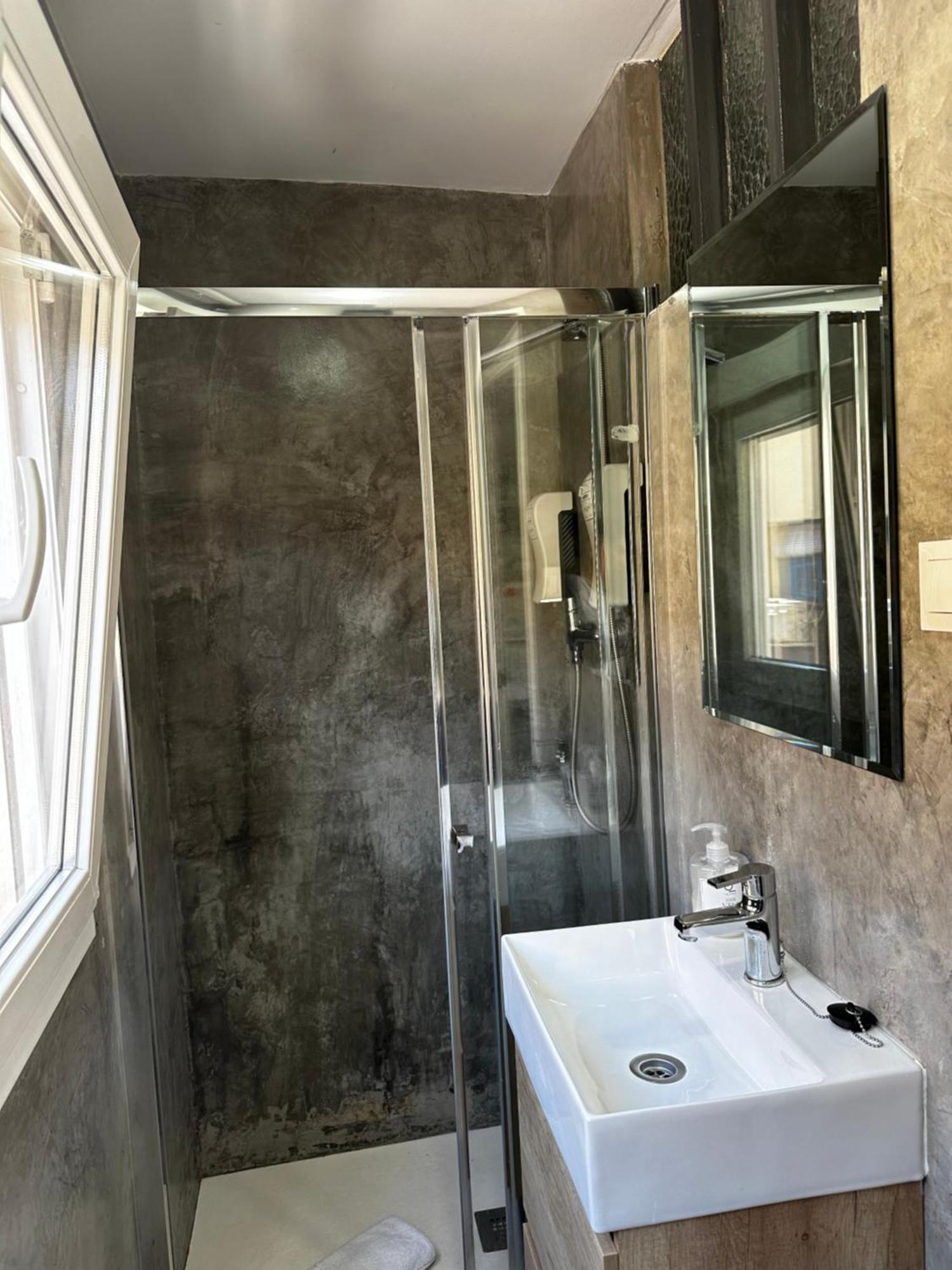 Lovely Studio Apartment مالقة المظهر الخارجي الصورة